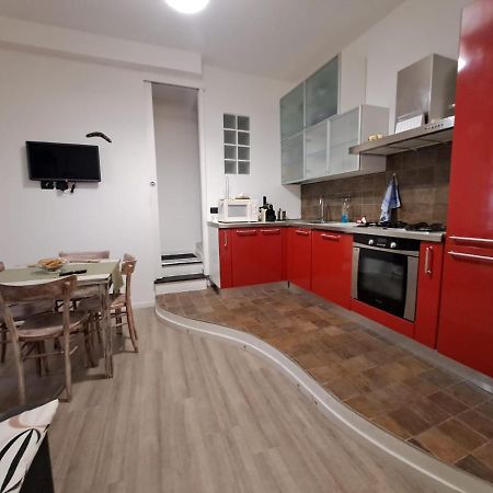 Appartamento In Centro Savona Kültér fotó
