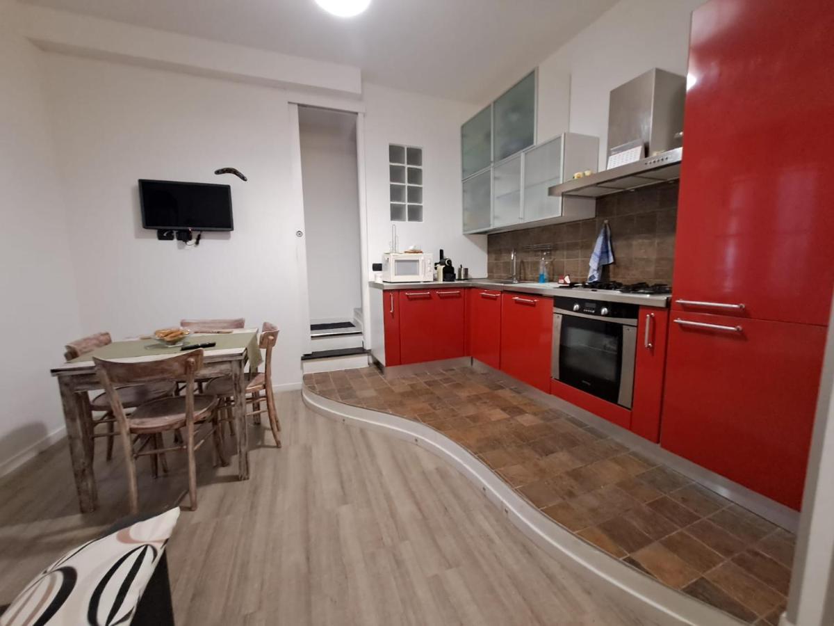 Appartamento In Centro Savona Kültér fotó
