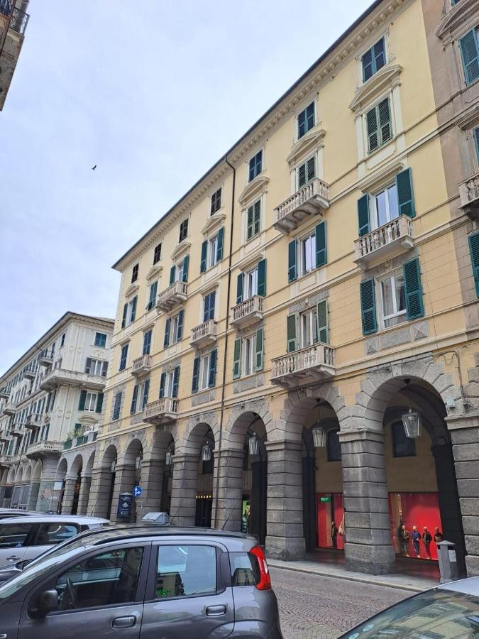 Appartamento In Centro Savona Kültér fotó